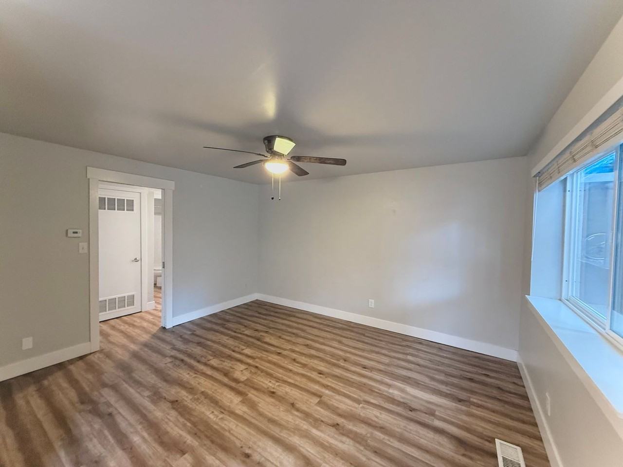 181 E Helm Ave #B - Photo 7 of 16