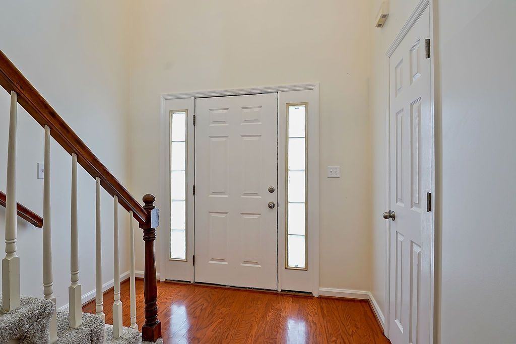 132 Timberleaf Cir - Photo 3 of 25