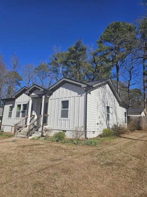 1718 Line St - Photo 4 of 25