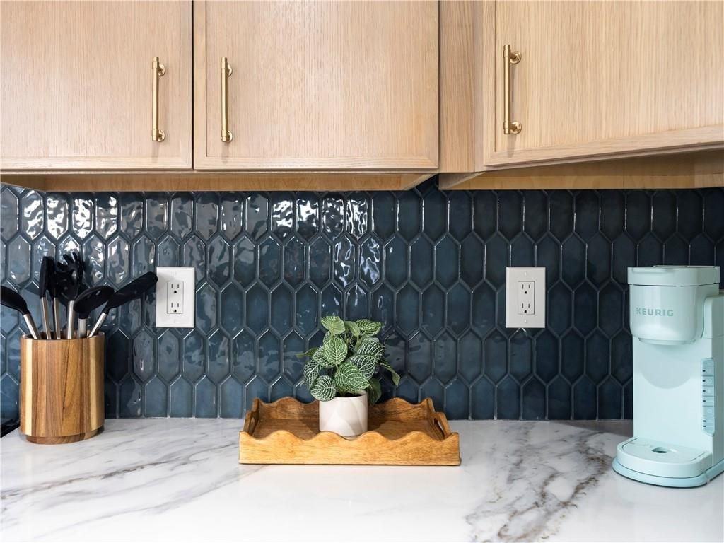 7 Dearborn St ##3 - Photo 5 of 16