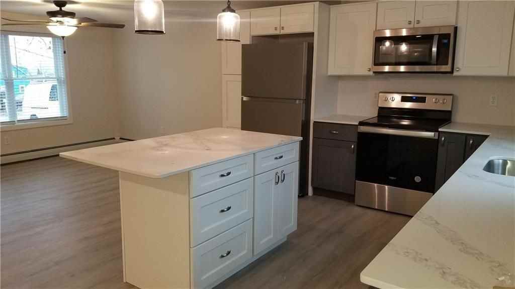 8 Deluca St ##A - Photo 5 of 28