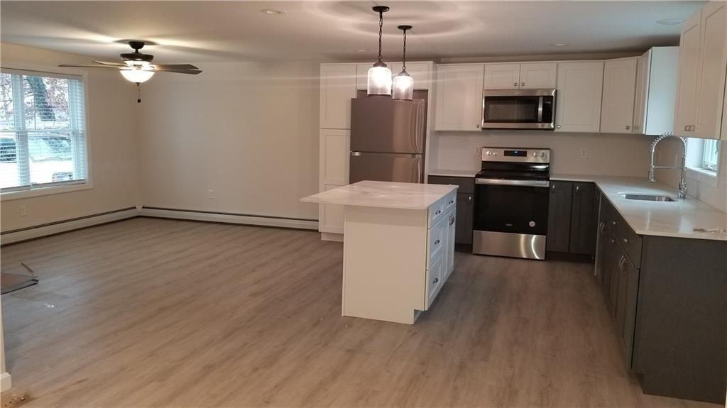 8 Deluca St ##A - Photo 6 of 28