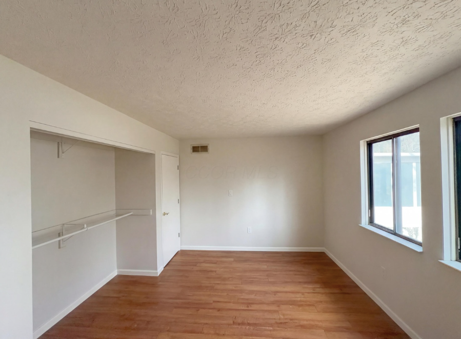 6628 Brock St - Photo 2 of 16