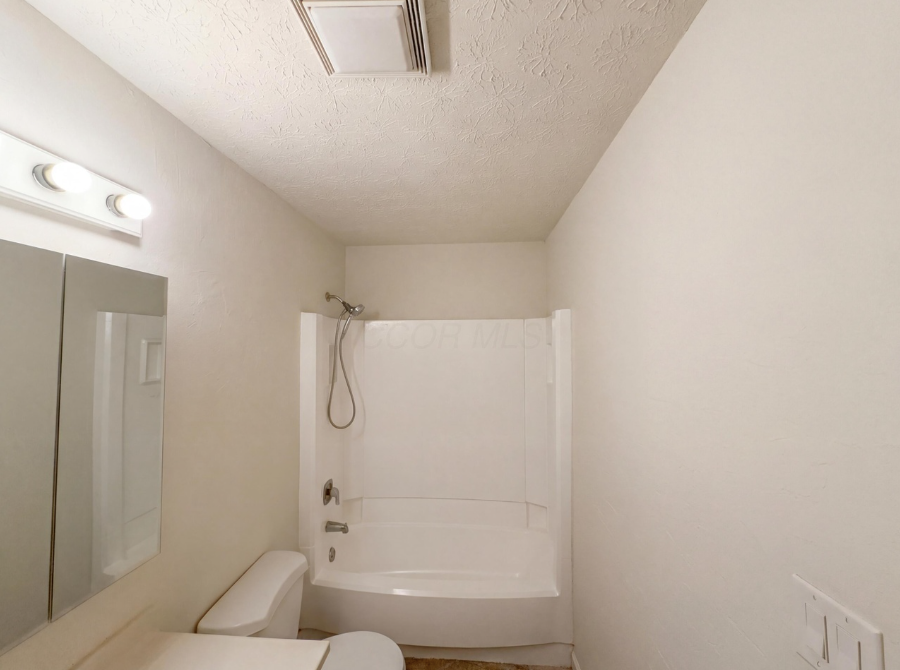 6628 Brock St - Photo 7 of 16