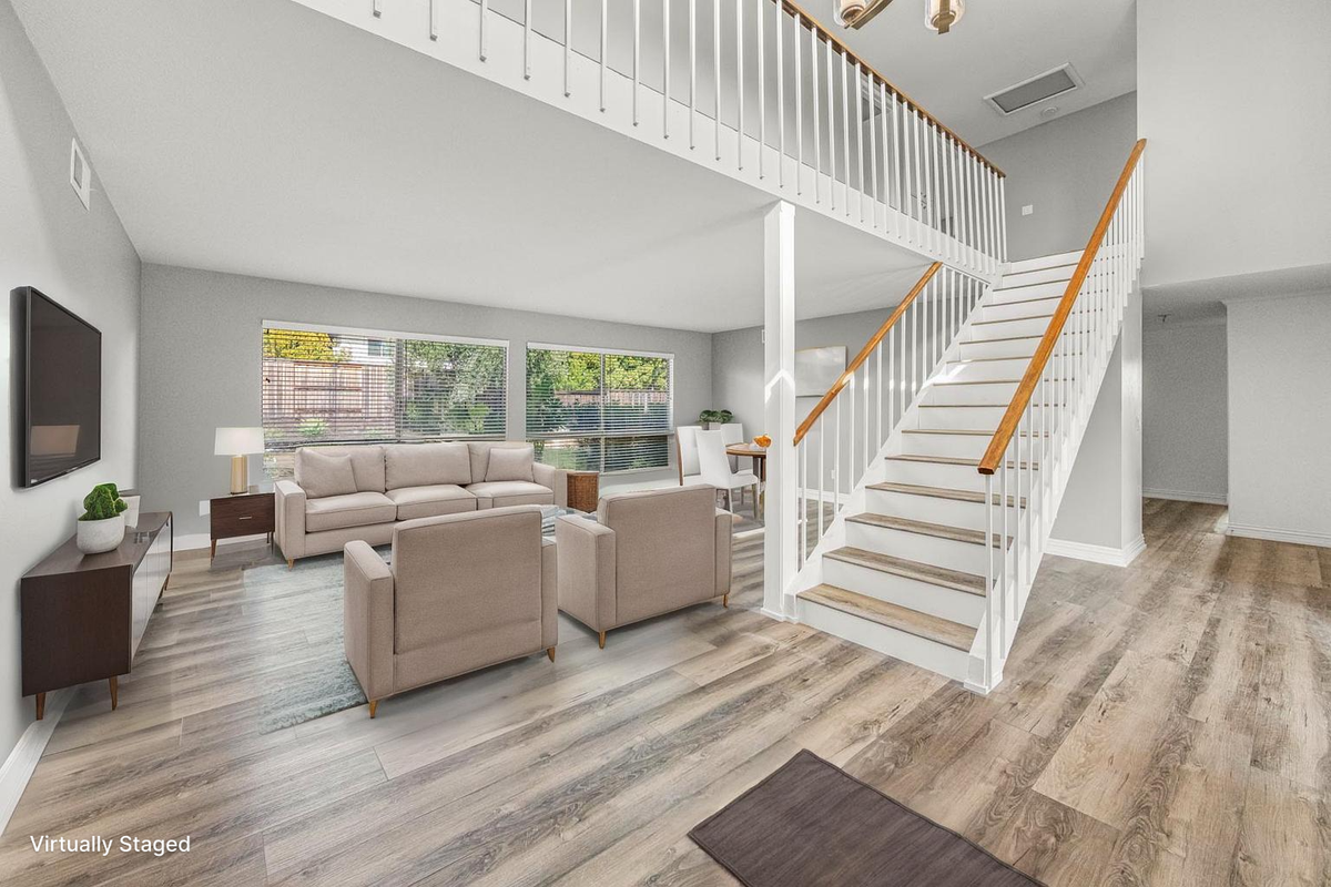 32023 Wallington Ct - Photo 4 of 46