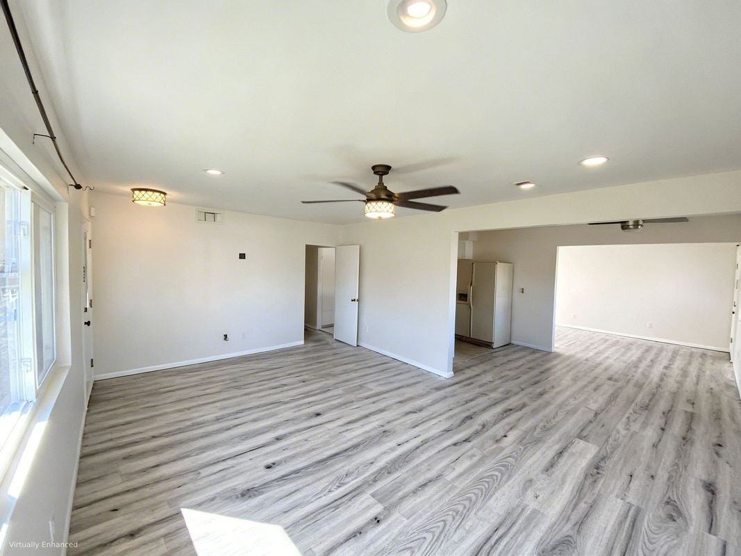 12045 Bayless St - Photo 5 of 19