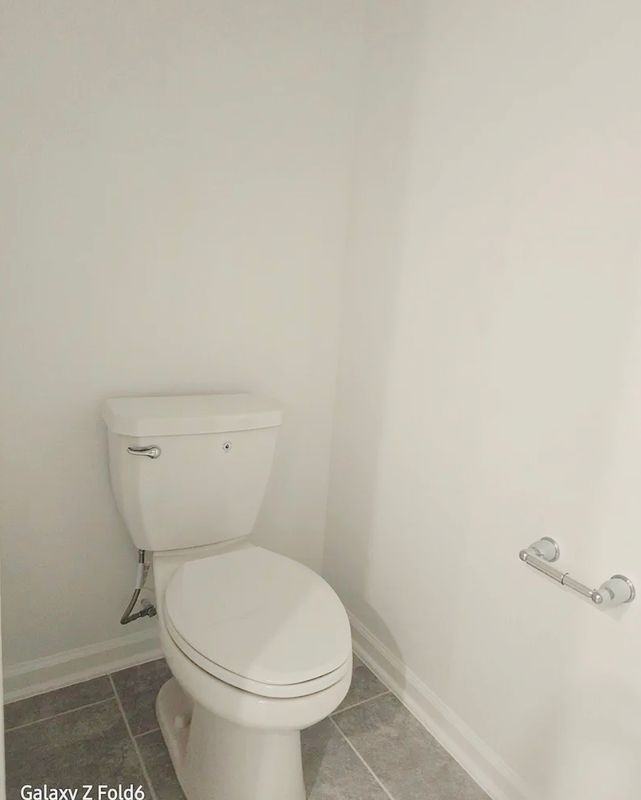 4885 Worchester Dr - Photo 4 of 19