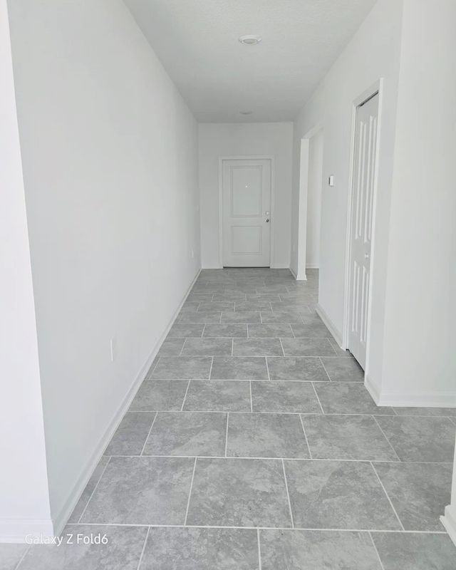 4885 Worchester Dr - Photo 5 of 19