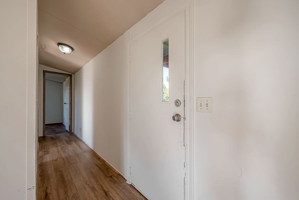 13202 Hilltop Ct - Photo 2 of 14