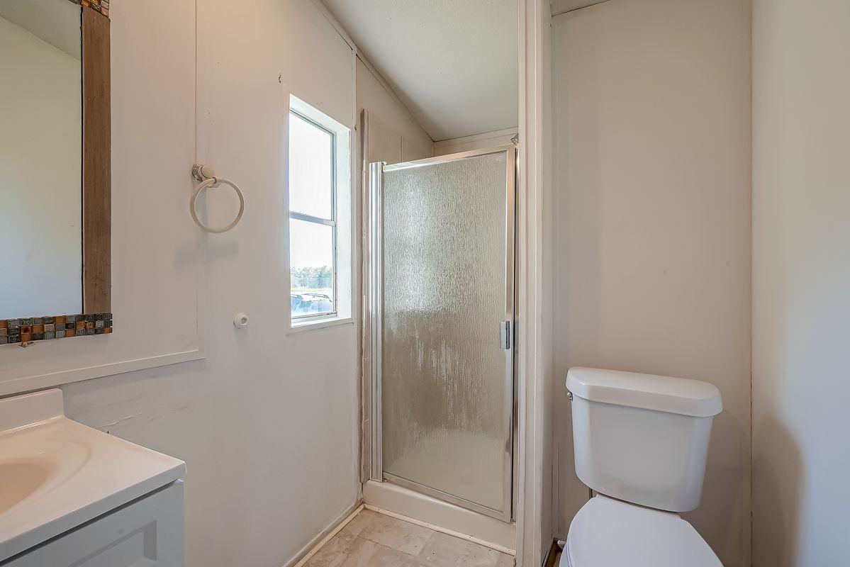 13202 Hilltop Ct - Photo 4 of 14