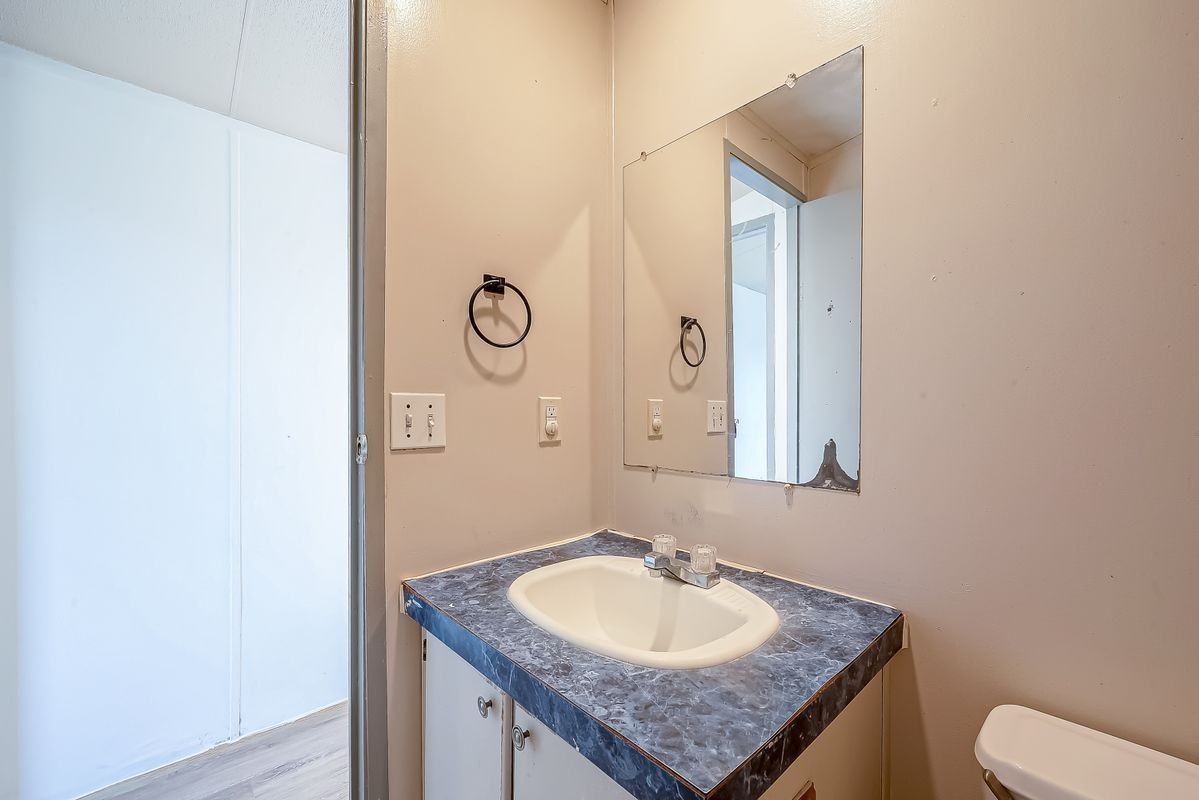 13202 Hilltop Ct - Photo 6 of 14