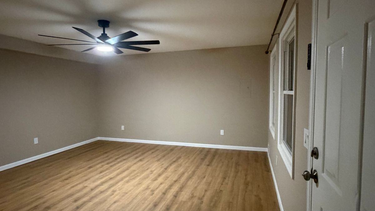 534 Voorhees Ave - Photo 5 of 14