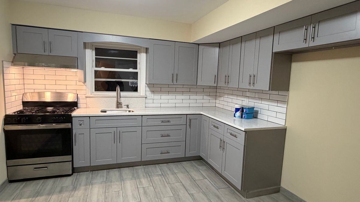 534 Voorhees Ave - Photo 6 of 14