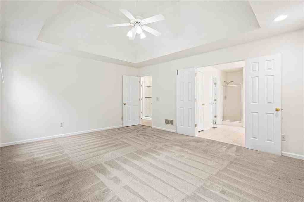 5962 Rosie Ln Se - Photo 7 of 19