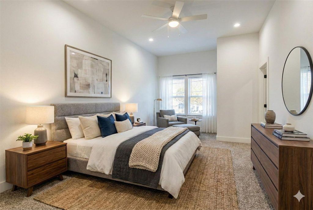 1203 Dewalt St - Photo 5 of 10