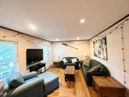 featured image of 10 Hammond St ##B