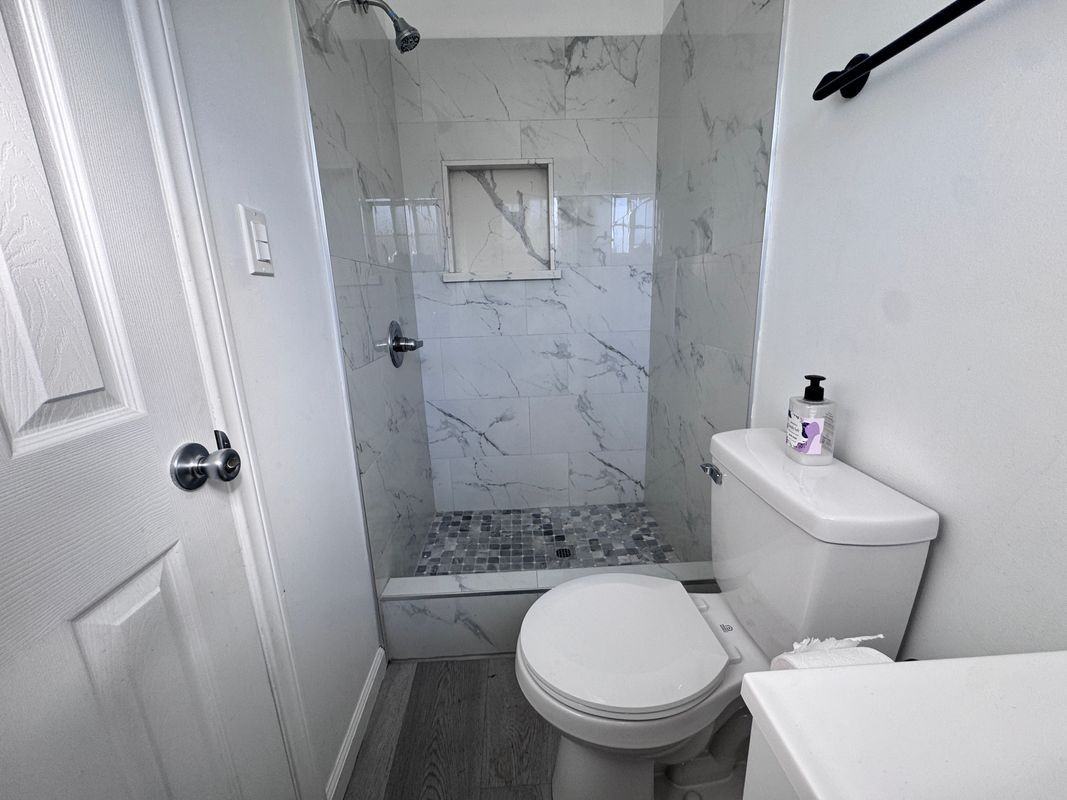 1001 S Eucalyptus Ave - Photo 4 of 9