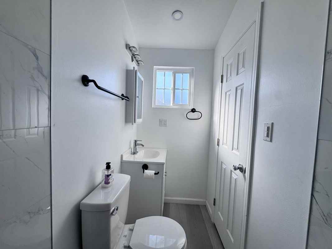 1001 S Eucalyptus Ave - Photo 5 of 9