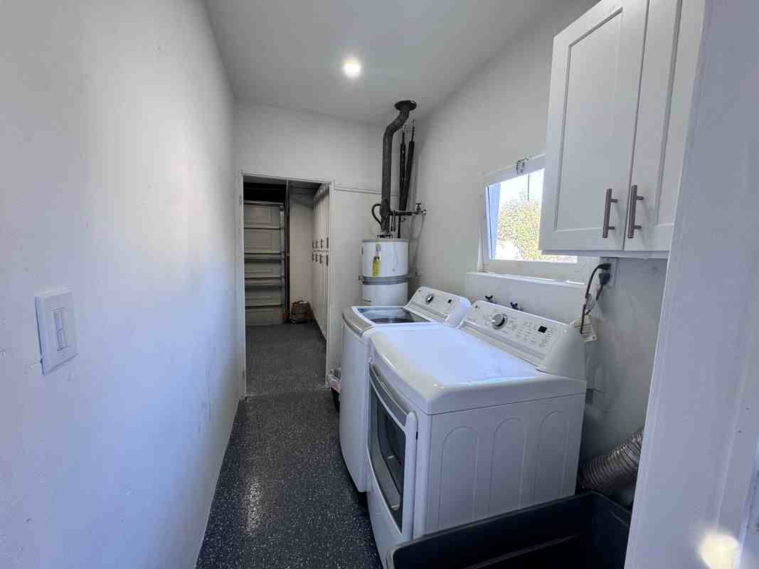 1001 S Eucalyptus Ave - Photo 7 of 9