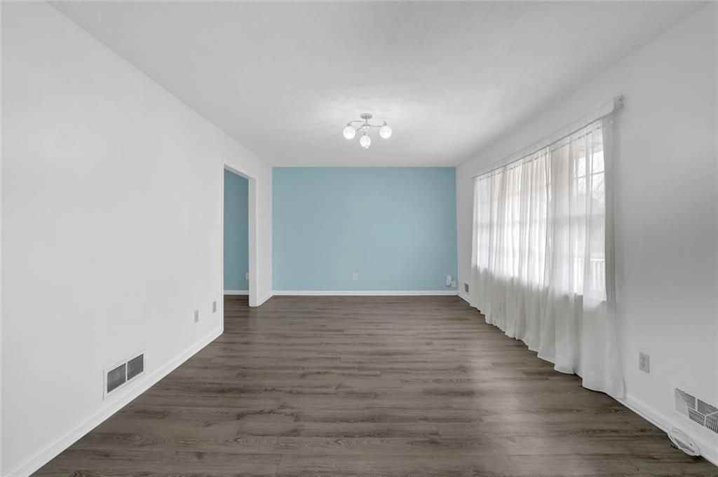 2746 Abilene Trl - Photo 4 of 38