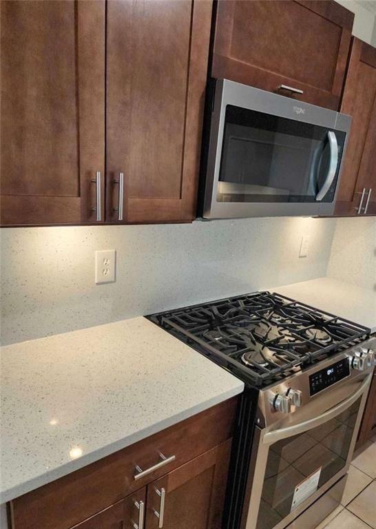 232 Greensprings Ter - Photo 5 of 13