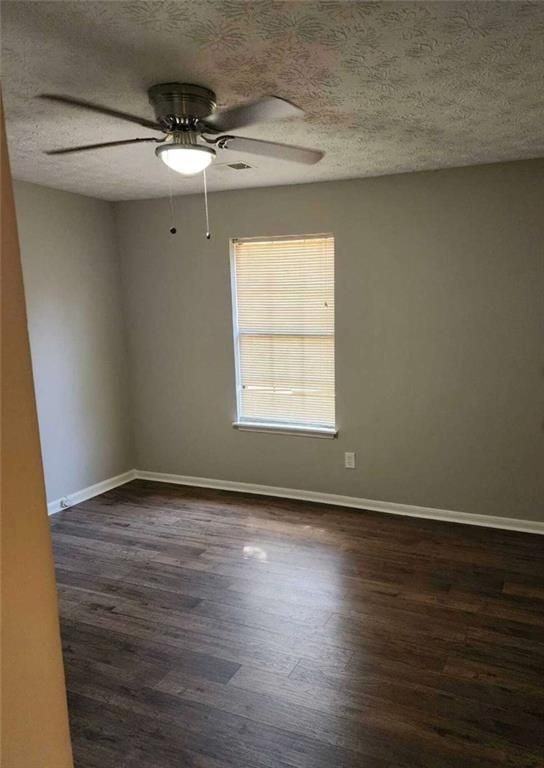 232 Greensprings Ter - Photo 6 of 13