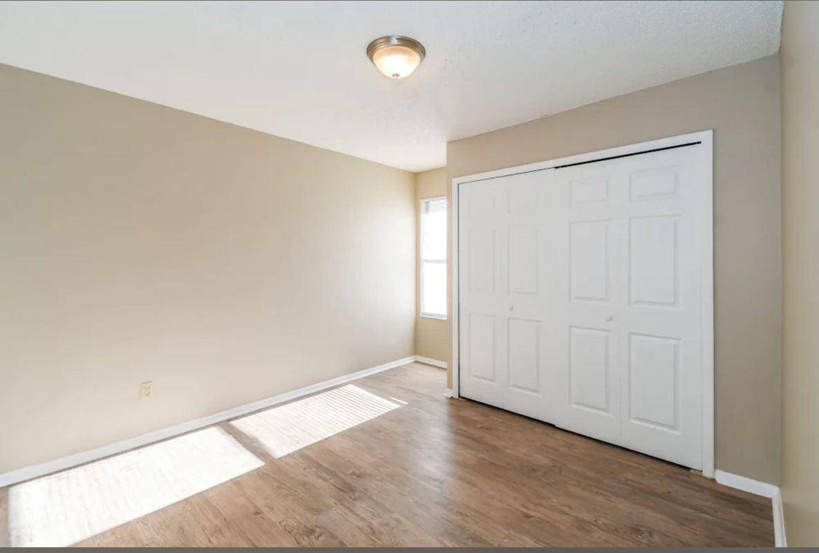 8006 Weather Vane Dr - Photo 3 of 12