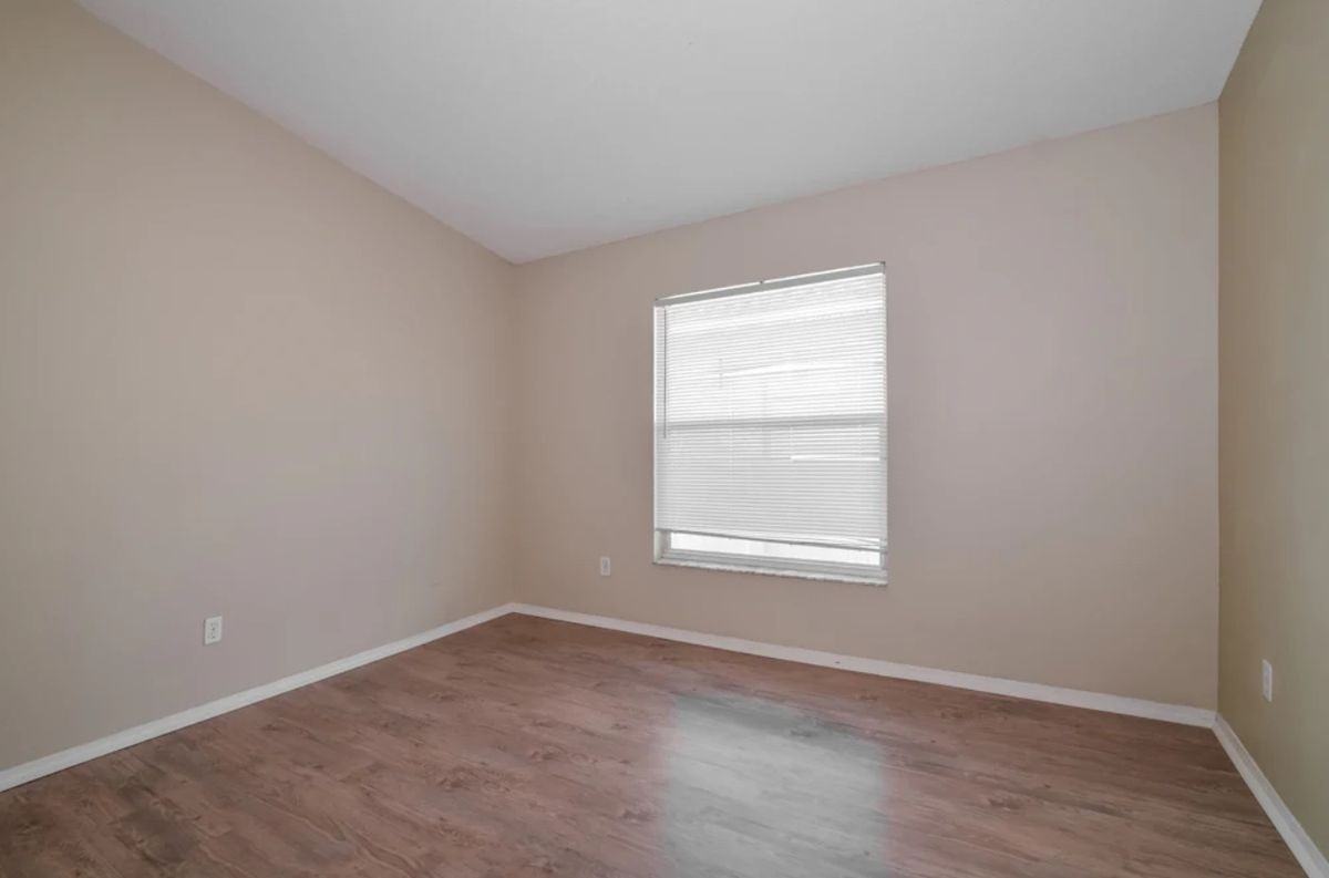 7816 Sagebrush Pl - Photo 4 of 12