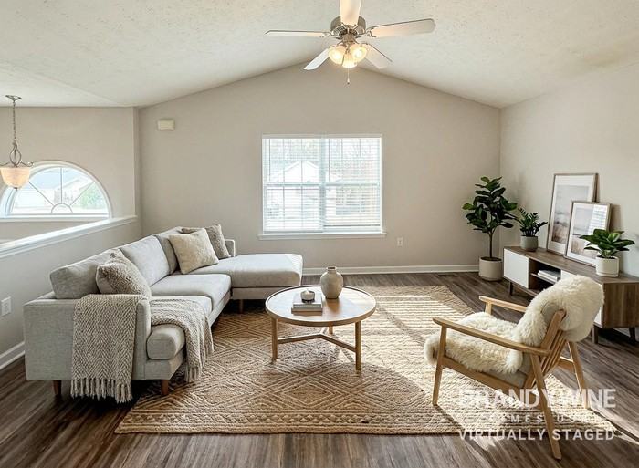 581 Twin Oaks Ln - Photo 6 of 29