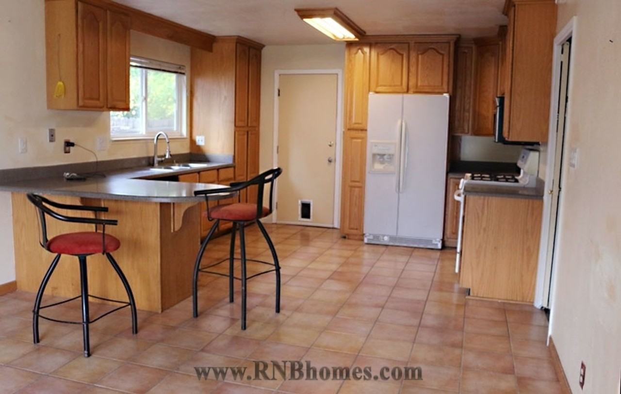 2540 El Burlon Cir - Photo 4 of 20