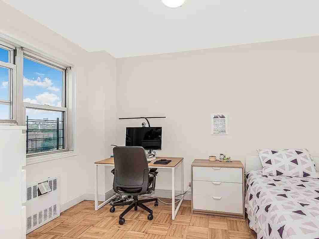 3530 Henry Hudson Pkwy #9A - Photo 4 of 9