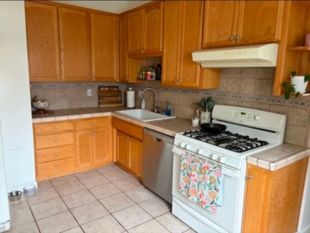 8965 Curbaril Ave - Photo 6 of 13