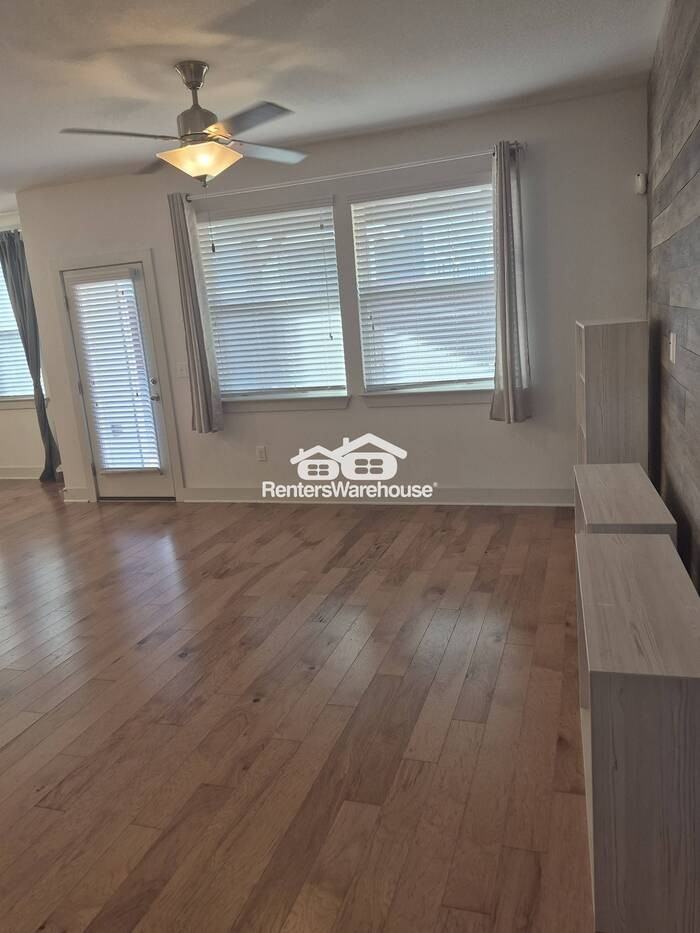 2208 Capulet St - Photo 4 of 20