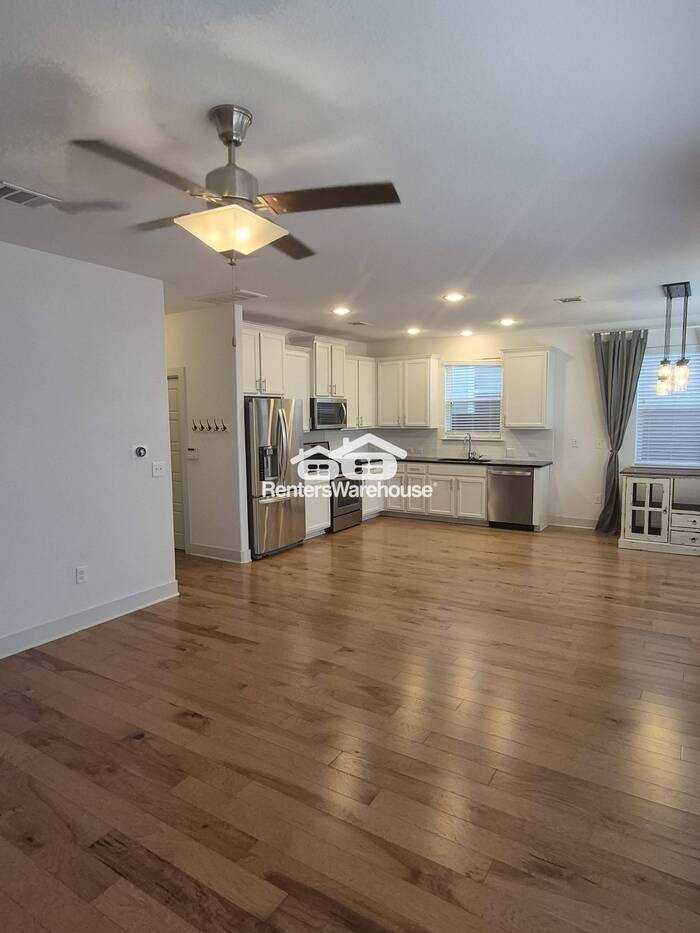 2208 Capulet St - Photo 5 of 20