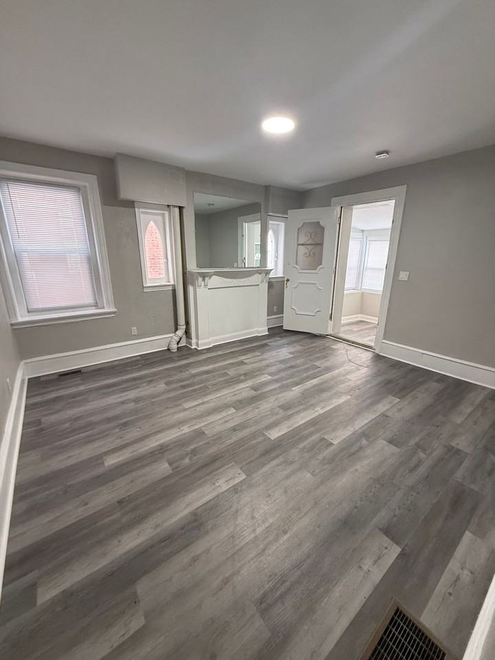 28 N. 50th Street - Photo 4 of 44