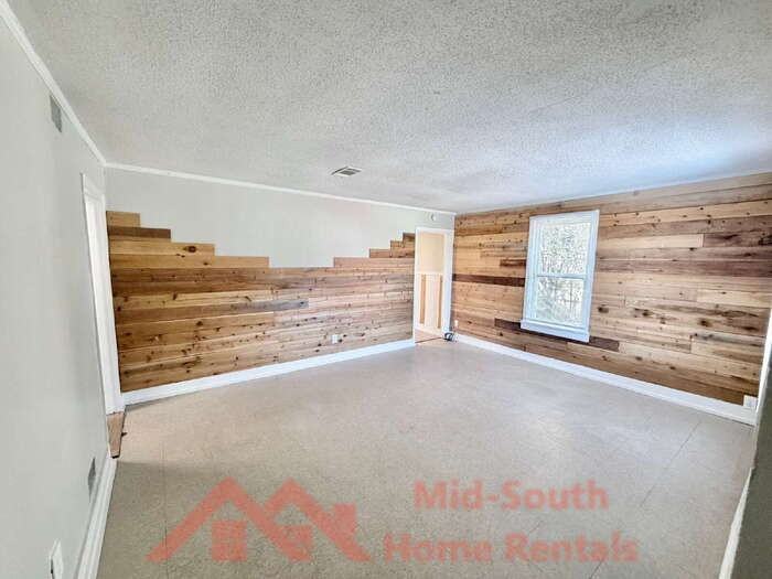 1417 Rayner St - Photo 6 of 14