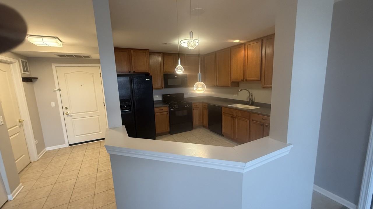 855 E 22nd St #403 - Photo 3 of 30