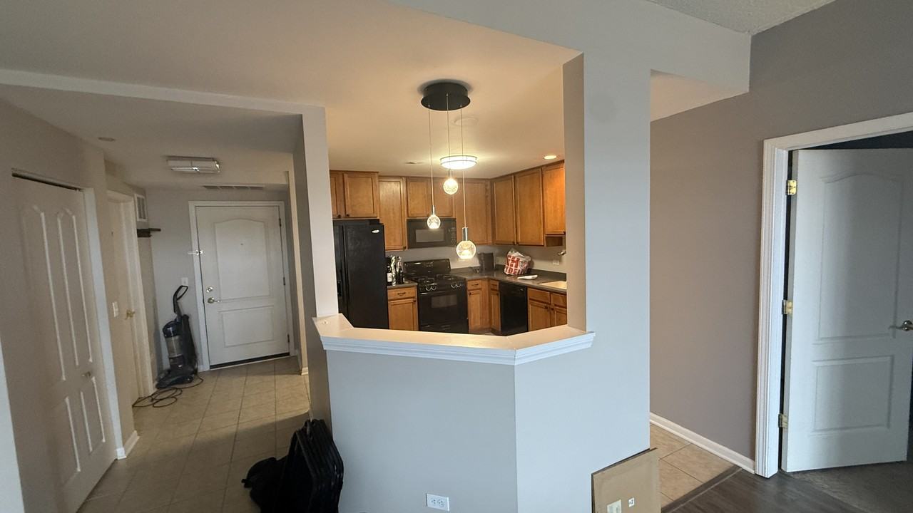 855 E 22nd St #403 - Photo 6 of 30