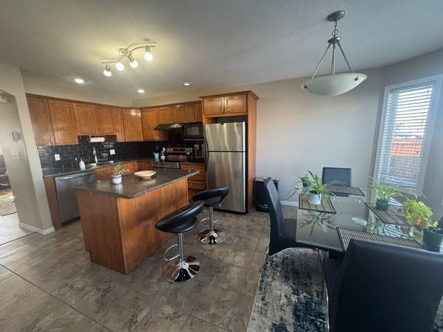 106 Brintnell Blvd Nw - Photo 6 of 20