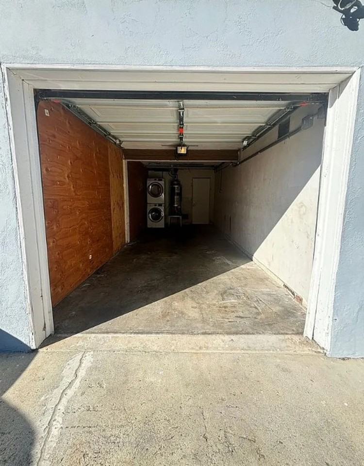 Winona - Photo 6 of 6