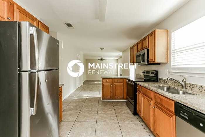 6318 Shell Dr Sw - Photo 4 of 16