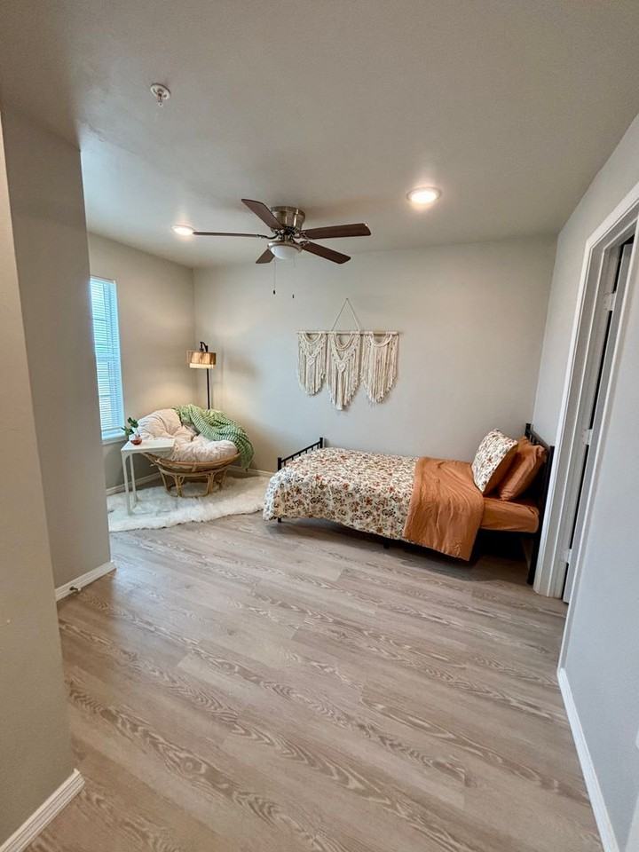 Rising Sun - Photo 7 of 12