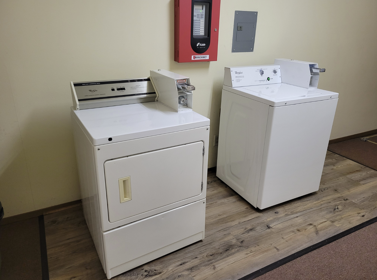 Welcome to Fairfax Street! - Photo 7 of 8