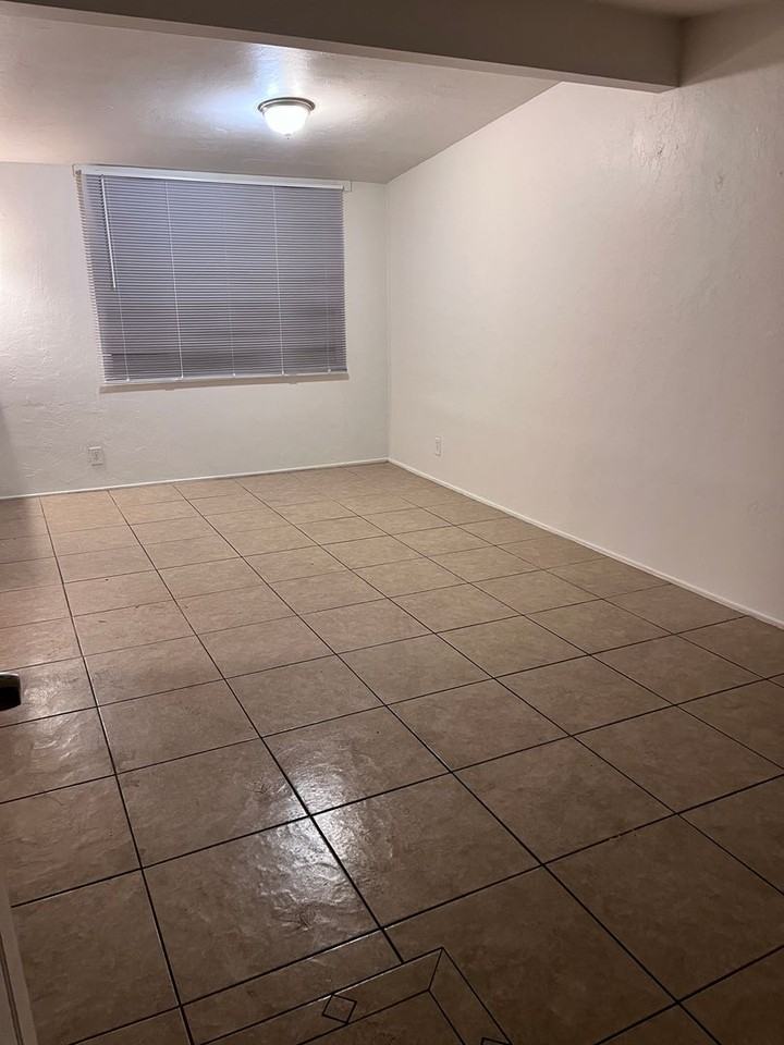 1634-1662 N. Beverly Avenue - Photo 6 of 27