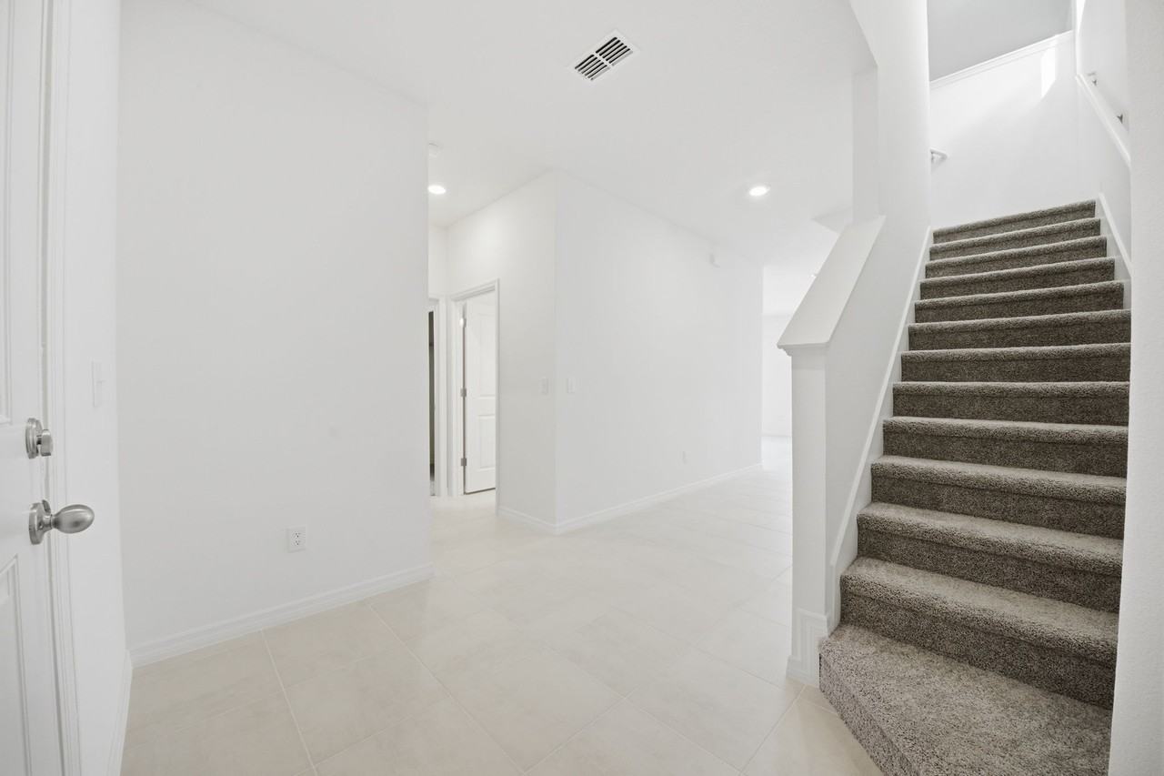 37411 Roanoke River Way - Photo 5 of 50