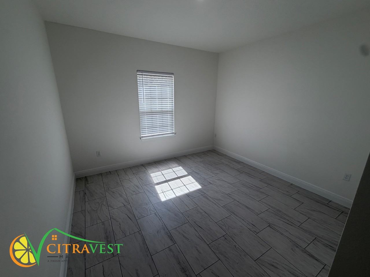 1761 W Skyline Dr - Photo 7 of 13