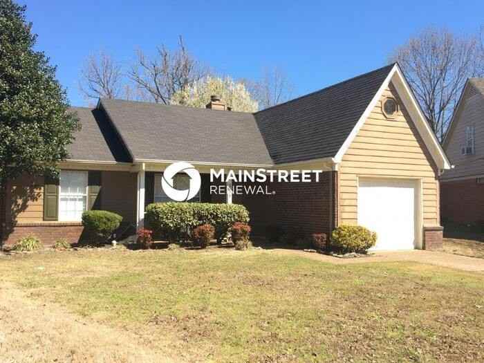 8538 Highland Glen Cir N - Photo 2 of 50