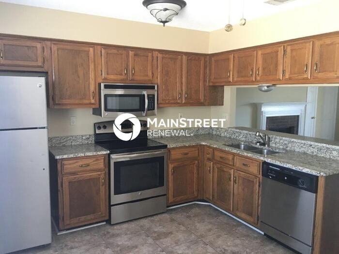 8538 Highland Glen Cir N - Photo 6 of 50