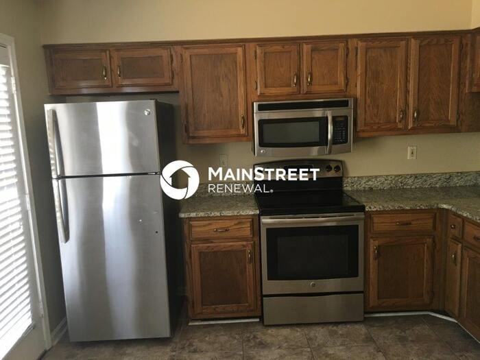 8538 Highland Glen Cir N - Photo 7 of 50