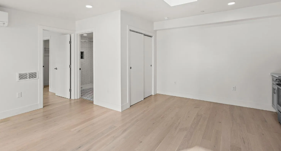 3763 Cesar Chavez - Photo 2 of 6